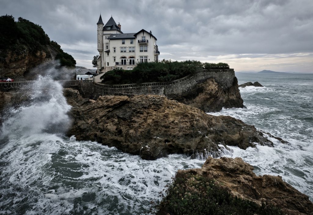 Learn French and enjoy Biarritz